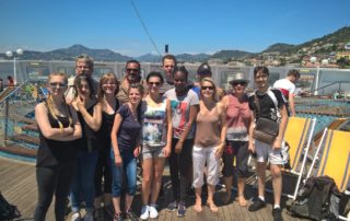 Depart en Corse pour un groupe de lycéens avec découverte de la flore, des cultures et des élevages . Bon séjour à eux.